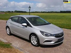 Grijs Gebruikt 2018 Opel Astra Business Hatchback | € 5.899 (Super prijs)