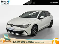 Wit Gebruikt 2023 VW Golf VIII Business Hatchback | € 22.935 (Super prijs)
