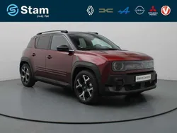 Rood, metallic lak Gebruikt 2025 Renault 4 E-Tech Komfort SUV | € 37.990