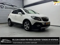Wit, metallic lak Gebruikt 2014 Opel Mokka Cosmo SUV | € 8.750 (Eerlijke prijs)