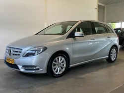 Grijs Gebruikt 2014 Mercedes B180 MPV | € 12.450 (Eerlijke prijs)