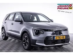 Grijs Gebruikt 2024 Kia Niro Light SUV | € 30.990 (Super prijs)
