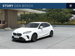 Wit Nieuw 2025 BMW 120 M Sport Hatchback | € 47.245 (Super prijs)