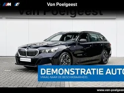 M carbonschwarz Gebruikt 2025 BMW 530e Comfort Edition Stationwagen | € 67.900