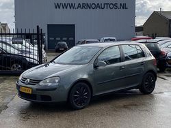Groen (metallic) Gebruikt 2004 VW Golf IV Trendline Hatchback | € 1.995 (Eerlijke prijs)