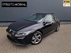 Zwart, metallic lak Gebruikt 2022 VW Golf VIII Business+ Hatchback | € 29.950 (Eerlijke prijs)