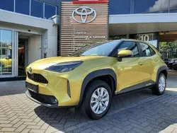 Geel Gebruikt 2024 Toyota Yaris Cross Active SUV | € 28.900 (Eerlijke prijs)
