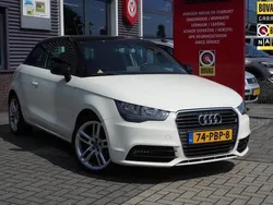 Wit Gebruikt 2011 Audi A1 Attraction Hatchback | € 7.995 (Duur)