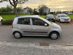 Zilver Gebruikt 2005 Daihatsu Cuore Hatchback | € 849 (Eerlijke prijs)