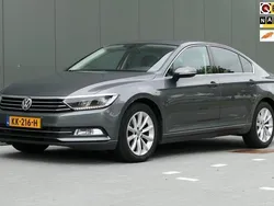 Grijs Gebruikt 2016 VW Passat Sedan | € 12.940 (Goede deal)