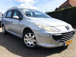 Grijs, metallic lak Gebruikt 2007 Peugeot 307 Stationwagen | € 1.250 (Eerlijke prijs)
