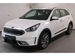 Wit Gebruikt 2016 Kia Niro First Edition SUV | € 16.949 (Eerlijke prijs)