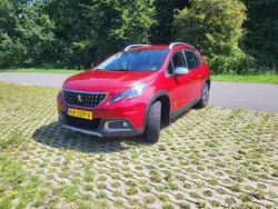 Rood Gebruikt 2016 Peugeot 2008 Allure SUV | € 9.950 (Goede deal)