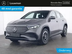 Berggrijs metaalkleur metallic Gebruikt 2023 Mercedes EQA300 AMG line SUV | € 36.945