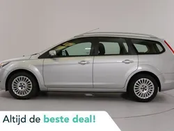 Grijs, metallic lak Gebruikt 2011 Ford Focus Limited Stationwagen | € 1.250