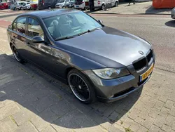 Grijs Gebruikt 2005 BMW 320 Sedan | € 2.500 (Goede deal)