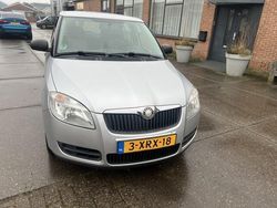 Grijs Gebruikt 2009 Skoda Fabia Hatchback | € 2.400 (Eerlijke prijs)
