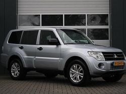 Grijs Gebruikt 2014 Mitsubishi Pajero SUV | € 23.950