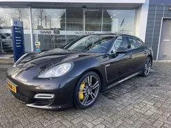 Grijs, metallic lak Gebruikt 2010 Porsche Panamera Turbo Sedan | € 23.000