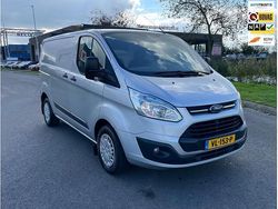 Moondust silver metallic Gebruikt 2015 Ford Transit Custom Trend Van | € 10.450