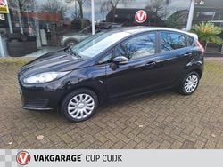 Zwart Gebruikt 2014 Ford Fiesta Style Hatchback | € 6.900 (Iets duurder)
