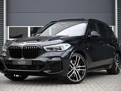 Zwart Gebruikt 2021 BMW X5 M Sport SUV | € 67.950 (Eerlijke prijs)