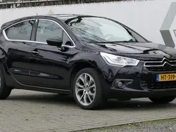 Blauw Gebruikt 2015 Citroën DS4 PureTech Hatchback | € 12.900 (Iets duurder)