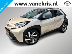 Bruin Gebruikt 2022 Toyota Aygo Envy Hatchback | € 21.440 (Eerlijke prijs)