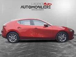 Rood Gebruikt 2019 Mazda 3 Hatchback | € 14.990 (Eerlijke prijs)