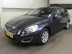 Grijs Gebruikt 2013 Volvo V60 Kinetic Stationwagen | € 7.945 (Eerlijke prijs)