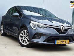 Grijs Gebruikt 2020 Renault Clio V Intens Hatchback | € 10.888 (Eerlijke prijs)