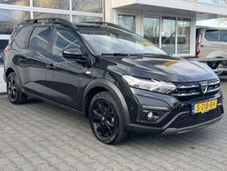 Zwart Gebruikt 2022 Dacia Jogger Extreme MPV | € 19.750 (Duur)