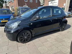 Zwart Gebruikt 2009 Toyota Aygo Comfort Hatchback | € 2.450 (Eerlijke prijs)