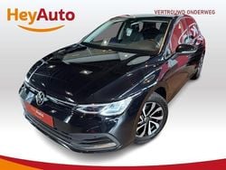 Zwart Gebruikt 2022 VW Golf VIII Active Hatchback | € 19.900 (Goede deal)