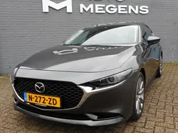 Grijs Gebruikt 2020 Mazda 3 Sportive Sedan | € 24.900 (Iets duurder)