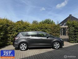 Grijs Gebruikt 2016 Ford S-MAX Titanium MPV | € 15.900 (Iets duurder)