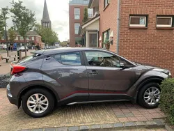 Grijs Gebruikt 2017 Toyota C-HR SUV | € 17.500 (Eerlijke prijs)