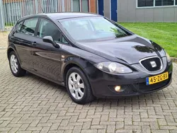 Zwart Gebruikt 2008 Seat Leon Stylance MPV | € 3.500