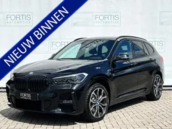 Zwart Gebruikt 2022 BMW X1 Executive SUV | € 33.900 (Eerlijke prijs)