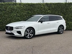Gebruikt 2018 Volvo V60 R-Design Stationwagen | € 39.940 (Eerlijke prijs)