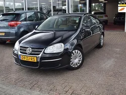 Zwart, metallic lak Gebruikt 2008 VW Jetta Comfortline Sedan | € 2.695 (Goede deal)