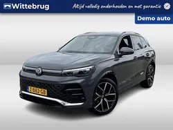 Grijs Gebruikt 2024 VW Tiguan Business SUV | € 52.900 (Super prijs)
