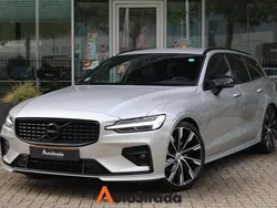 Grijs Gebruikt 2021 Volvo V60 R-Design Stationwagen | € 27.700 (Eerlijke prijs)