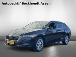 Zwart Gebruikt 2021 Skoda Octavia Business Line Stationwagen | € 24.440 (Goede deal)