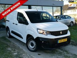 Wit Gebruikt 2020 Peugeot Partner Premium Van | € 8.999 (Super prijs)