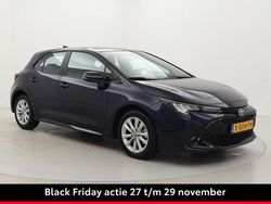 Blauw Gebruikt 2024 Toyota Corolla Hybrid Active Hatchback | € 27.999 (Goede deal)