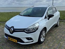 Wit Gebruikt 2017 Renault Clio GrandTour LIMITED Stationwagen | € 7.900 (Eerlijke prijs)