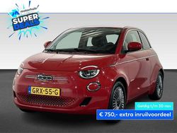 Rood Gebruikt 2024 Fiat 500e Urban Hatchback | € 21.745 (Eerlijke prijs)