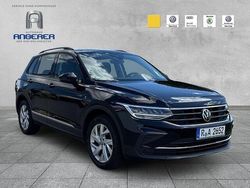 Zwart Gebruikt 2020 VW Tiguan Life SUV | € 34.198 (Eerlijke prijs)