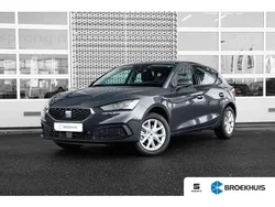 Blauw Nieuw 2025 Seat Leon Style Hatchback | € 26.900 (Eerlijke prijs)